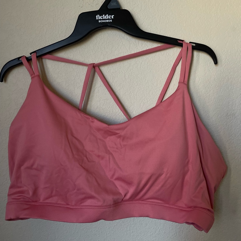 Old Navy Strappy Sports Bra with Light Support NWOT Size 4X Ideal for Workouts